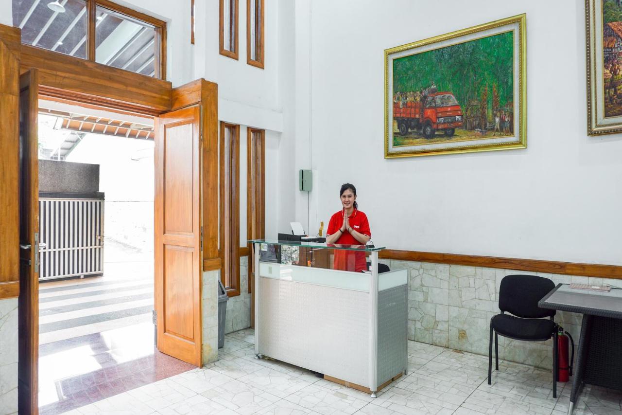 Oyo 1209 Tirtasari Nice Guesthouse 반둥 외부 사진