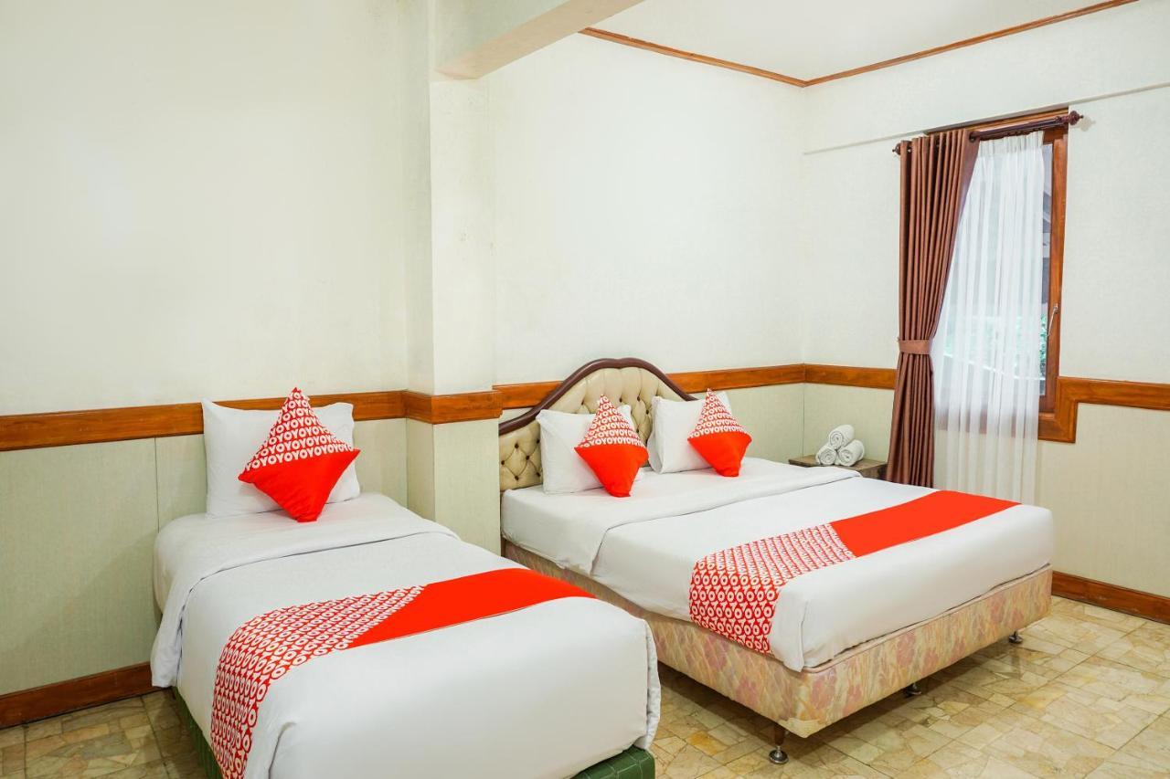 Oyo 1209 Tirtasari Nice Guesthouse 반둥 외부 사진