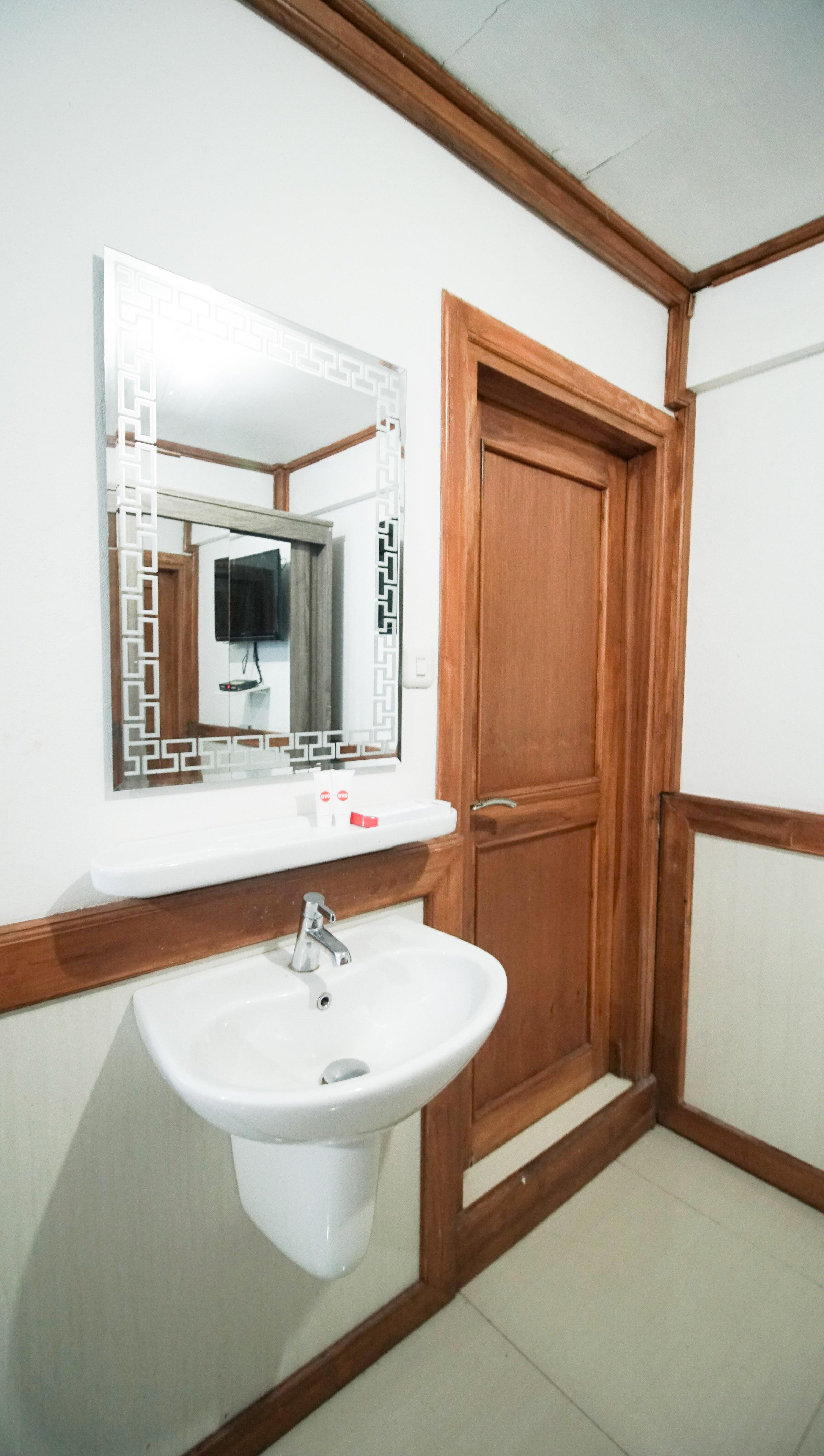 Oyo 1209 Tirtasari Nice Guesthouse 반둥 외부 사진