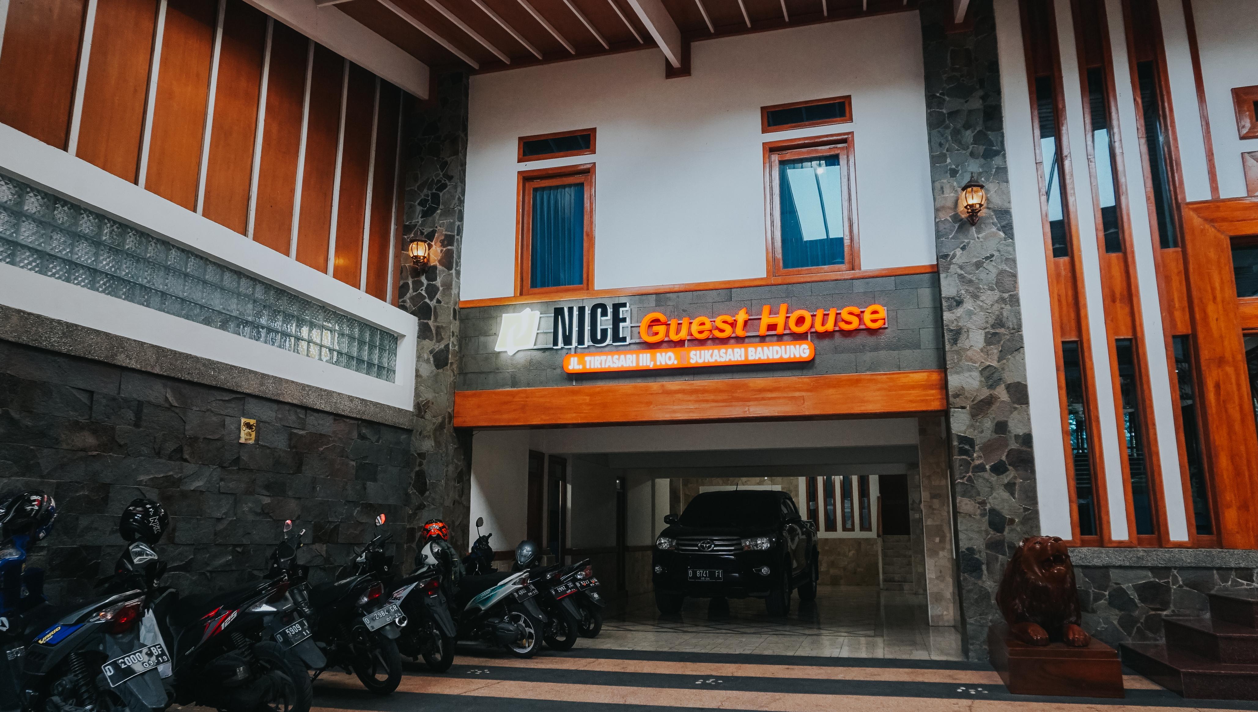 Oyo 1209 Tirtasari Nice Guesthouse 반둥 외부 사진